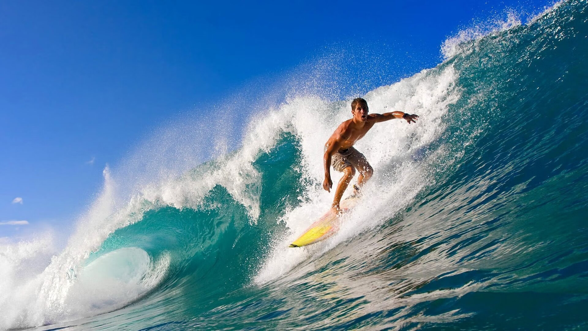 “英超激烈角逐:夺冠悬念持续升温”,英超争冠