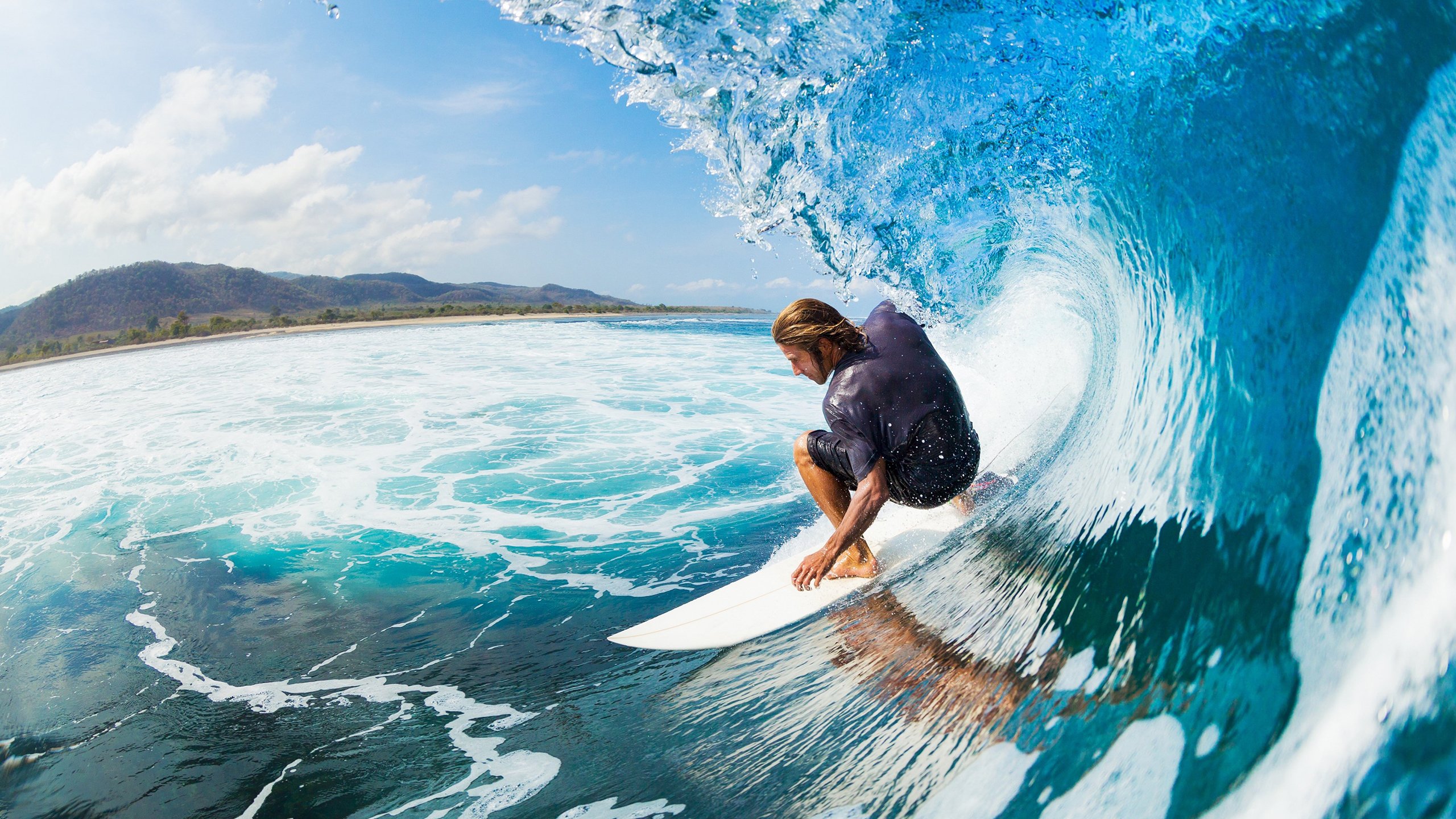 《电竞场馆创新设计：科技与艺术的完美融合》，电竞馆的设计迎合年轻