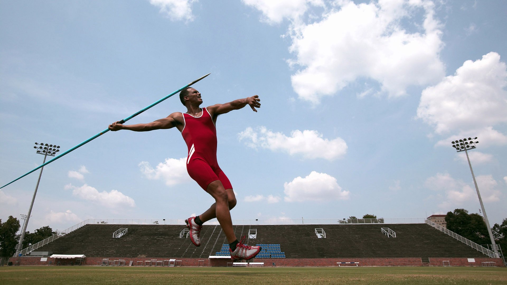 九游娱乐中国-塞内加尔男足在巴黎奥运会比赛中以1-0战胜意大利，塞内加尔足球运动员