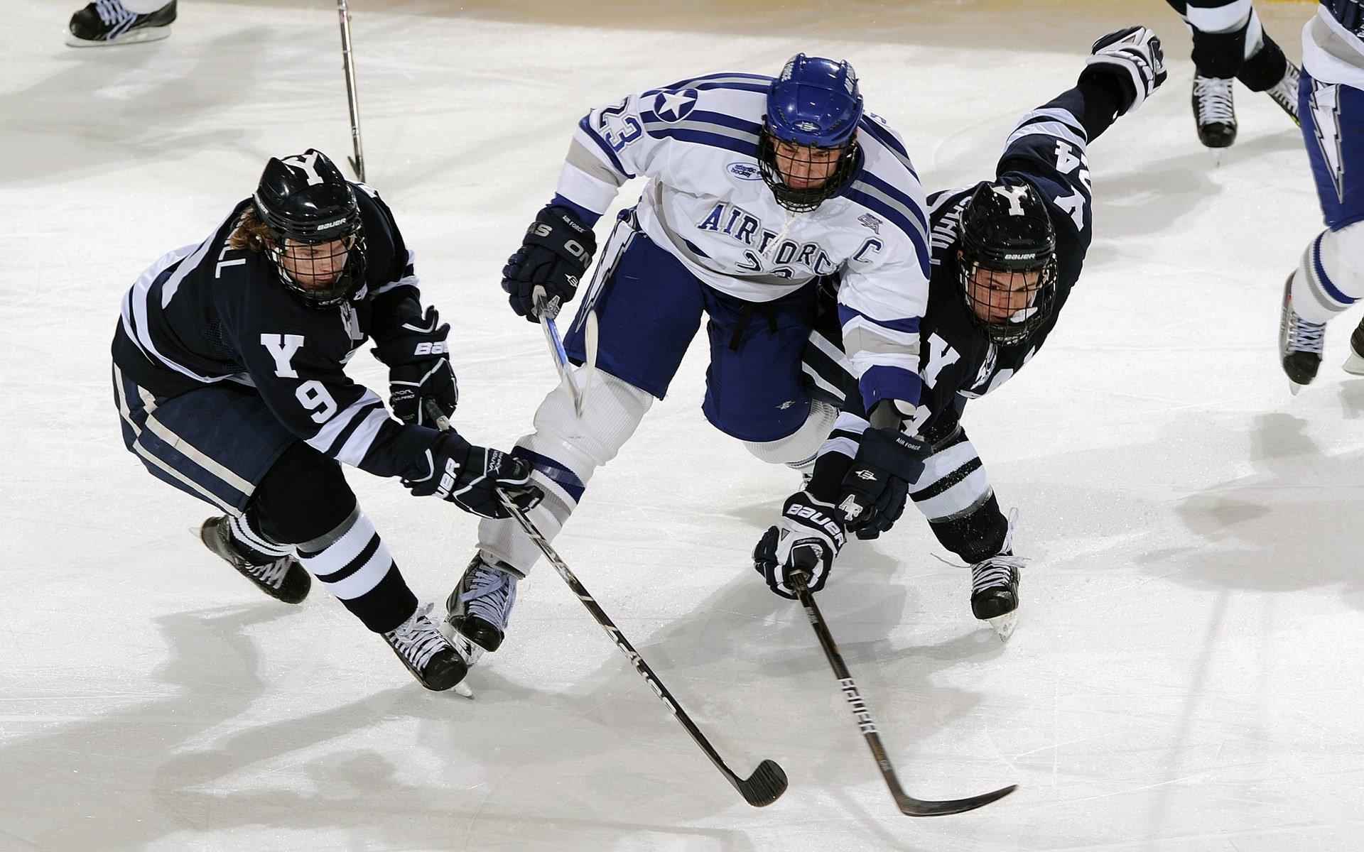 追梦新时代：年轻球员在欧冠舞台的崭露头角，欧冠青年人队